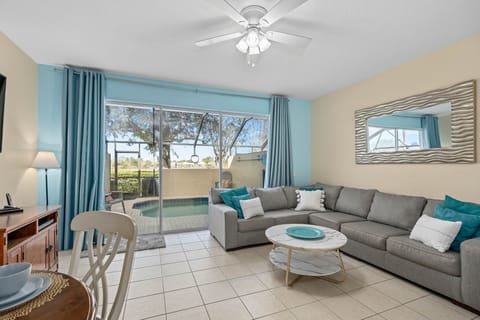 We have new flooring installed for the entire home, see next picture.