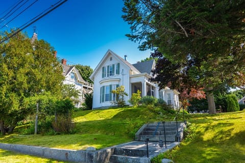 Welcome to Pleasant House!