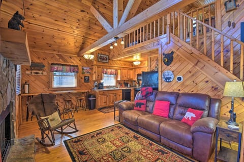 Helen Vacation Rental | 1BR | 1BA | 620 Sq Ft | Stairs Required