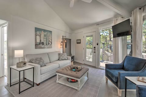 Deer Island Treehouse | 2BR | 2BA | 830 Sq Ft | Access by Stairs Only