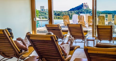 Sauna, steam room, hot stone massages, massages