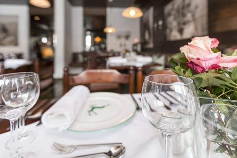 Lunch and dinner served, Regional cuisine