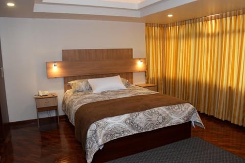 Minibar (free items), desk, laptop workspace, WiFi (free)