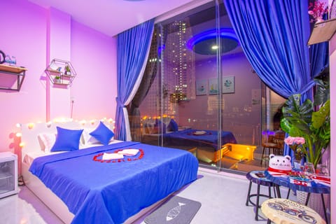 Superior Room | Memory foam beds, free WiFi, bed sheets