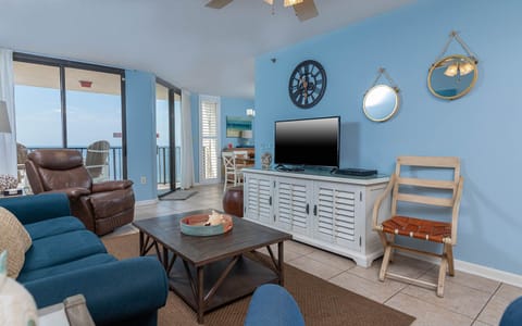 Phoenix East 1008, Orange Beach, Alabama, beach front, 1 bedroom condominium on the 10th floor