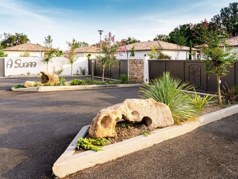 Property, Real Estate, Home, Residential Area, House, Garden, Rock, Grass, Sky, Landscape