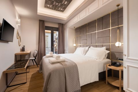 Deluxe Double Room | Premium bedding, Tempur-Pedic beds, in-room safe, individually decorated