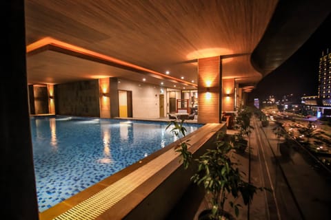 Indoor pool, outdoor pool