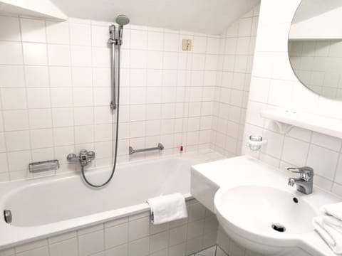 Classic Double Room, Balcony, Mountain View | Bathroom | Free toiletries, hair dryer, towels
