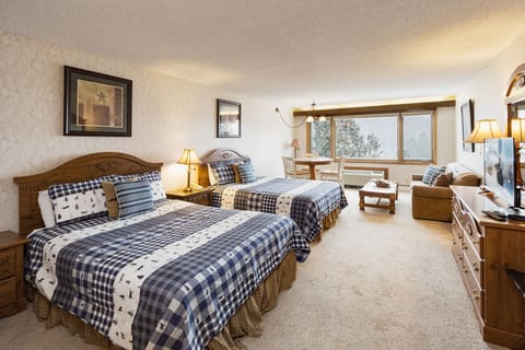 Studio Condo in Lodge