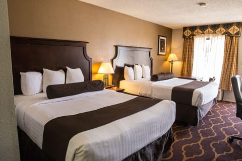 Premium bedding, in-room safe, desk, laptop workspace