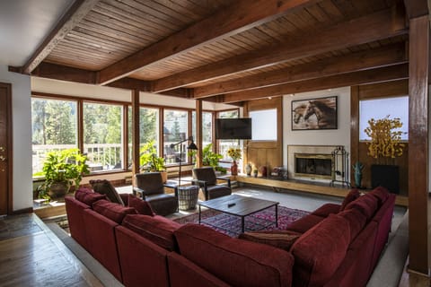 Main Living Room & Fireplace