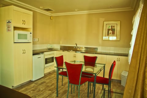 Studio Spa | Iron/ironing board, free WiFi, bed sheets