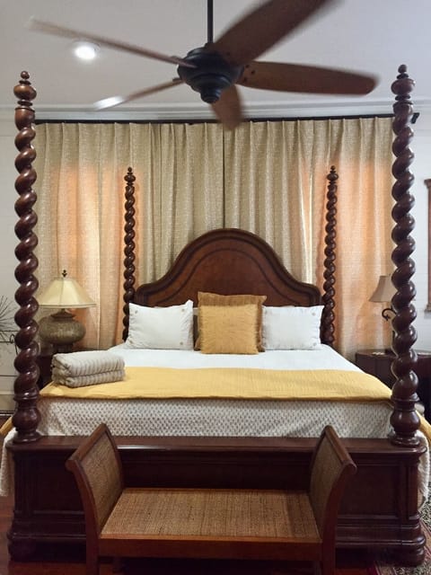 Our most elaborate suite on the 2nd floor~Autumn Moon~.  