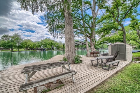 Included in this rental is private access across the street to Lake Dunlap via this shared dock.