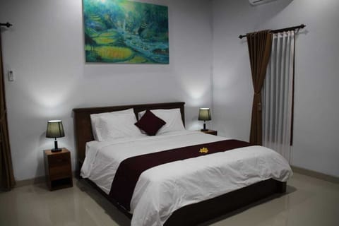 Deluxe Double or Twin Room | Desk, free WiFi, bed sheets