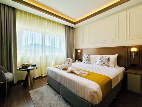Deluxe Double or Twin Room | Premium bedding, minibar, in-room safe, individually decorated