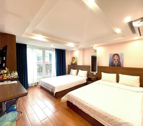 City Quadruple Room | Desk, iron/ironing board, free WiFi