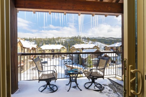 Condo, 1 Bedroom | Property grounds