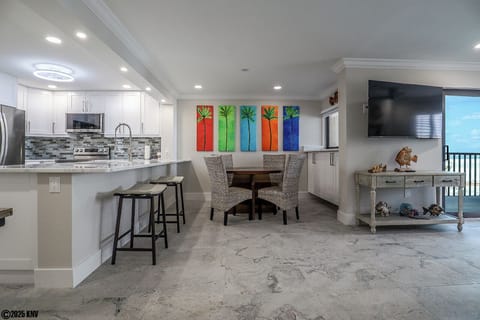 Imagine yourself here...Sandarac 403B