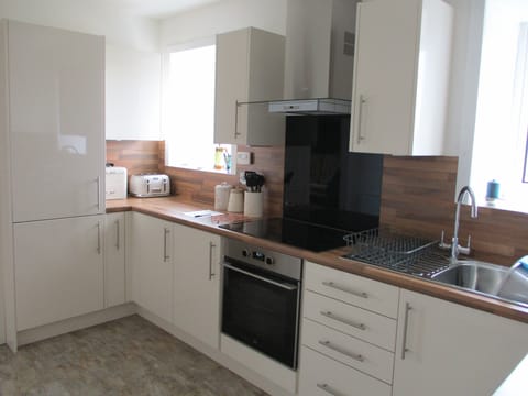 Well equipped kitchen