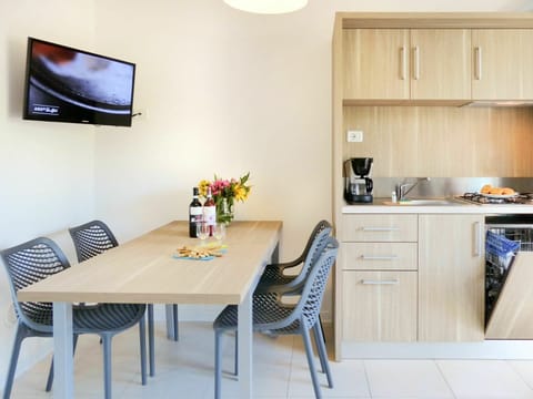 Cabinetry, Table, Furniture, Property, White, Chair, Countertop, Building, Interior Design, Floor