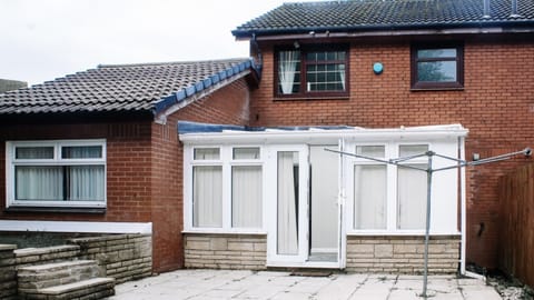 Sun Lounge / Conservatory
Back Garden 