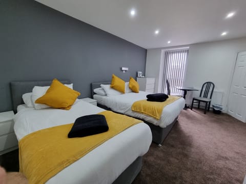 Triple Room, Ensuite