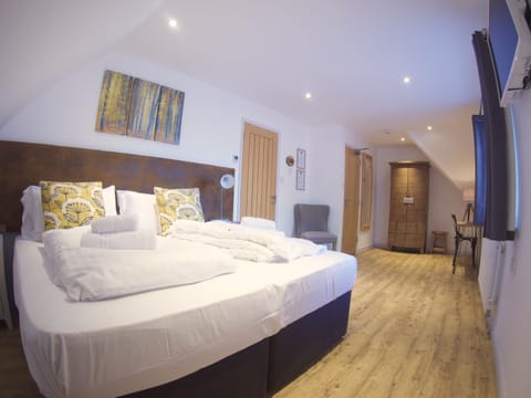 Room 1 (Not Dog Friendly Room) | Individually furnished, desk, iron/ironing board, bed sheets