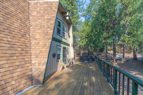 Large wrap around deck