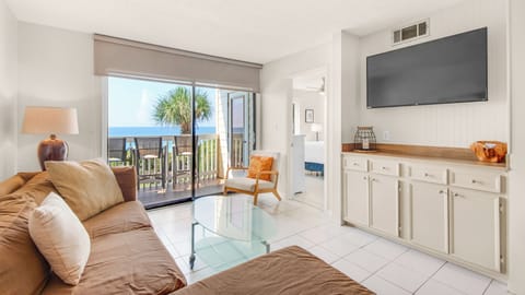 Beacons 4 Living Area with Gulf View