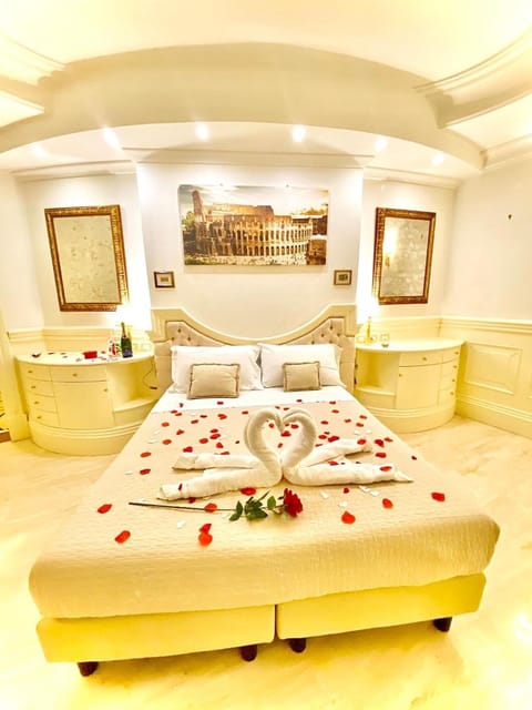In-room safe, individually decorated, individually furnished, desk
