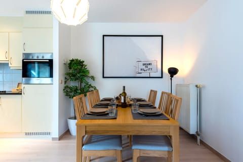 Family Apartment | In-room dining