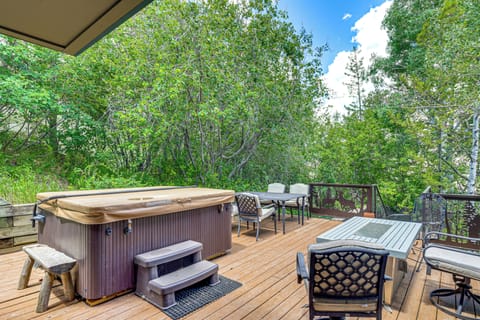 Deck | Private Hot Tub | Gas Grill