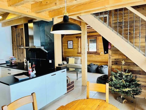 Open plan living with incredible Mountain View’s from the large picture windows