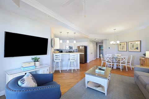 2211 Seacrest | Living Room w/ new dining table - 2211 Seacrest | Living Room w/ new dining table