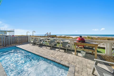 Private Furnished Pool Deck