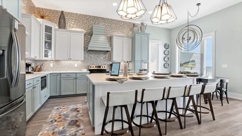 Main Living, Kitchen and Dining Area