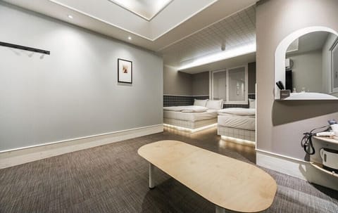 Twin Room | Free WiFi