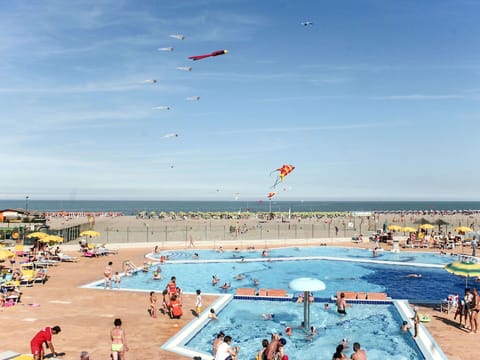 Beach, Vacation, Leisure, Tourism, Fun, Shore, Summer, Swimming Pool