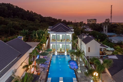 Front of property - evening/night