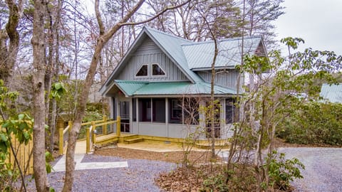 CANYON FALLS COTTAGE 
WHEELCHAIR ACCESSIBLE