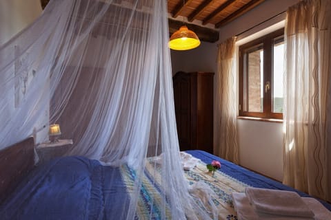 Apartment, 2 Bedrooms, Hill View, Ground Floor (SL13) | Soundproofing, bed sheets