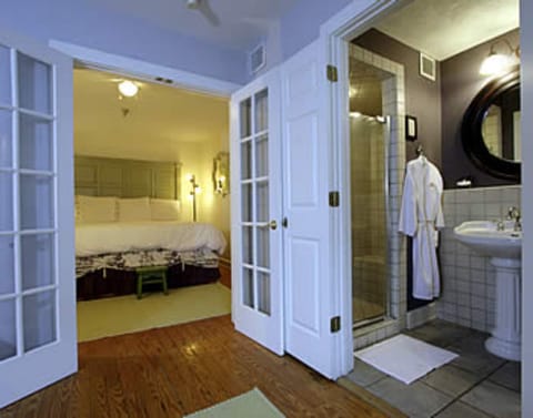 Egyptian cotton sheets, premium bedding, pillowtop beds