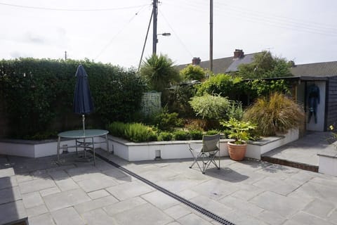 Large terrace with seating. Sunlit all day and evening!