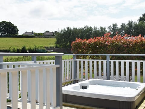 Hot tub | Pine Lodge - Dale Garth Lodges, Mascalles, near Ulverston