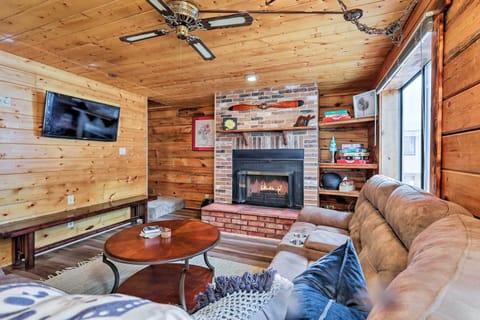 Munds Park Vacation Rental | 3BR | 2BA | Stairs Required | 2,000 Sq Ft
