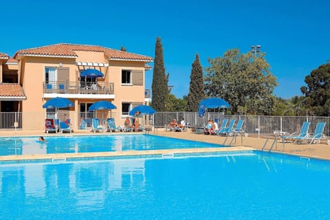 Holiday Home Swimming Pool