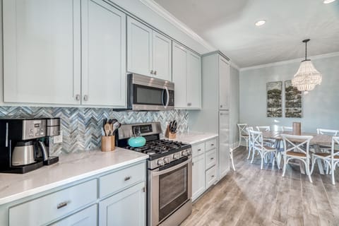 Kitchen - Providing Ample Counter Space for Meal Prep