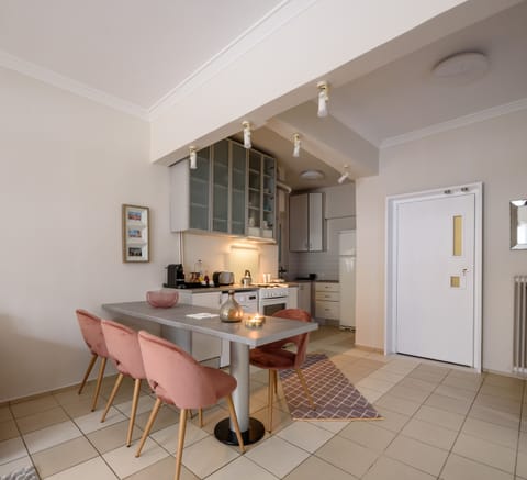 Exclusive Apartment, 1 Bedroom | In-room dining